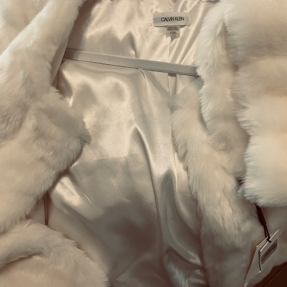 CALVIN KLEIN Faux Fur Jacket NWT Size L - Picture 8 of 11